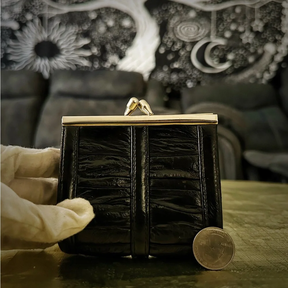 Vintage 1950 Eel Skin Kiss Closure coin purse - Picture 3 of 15